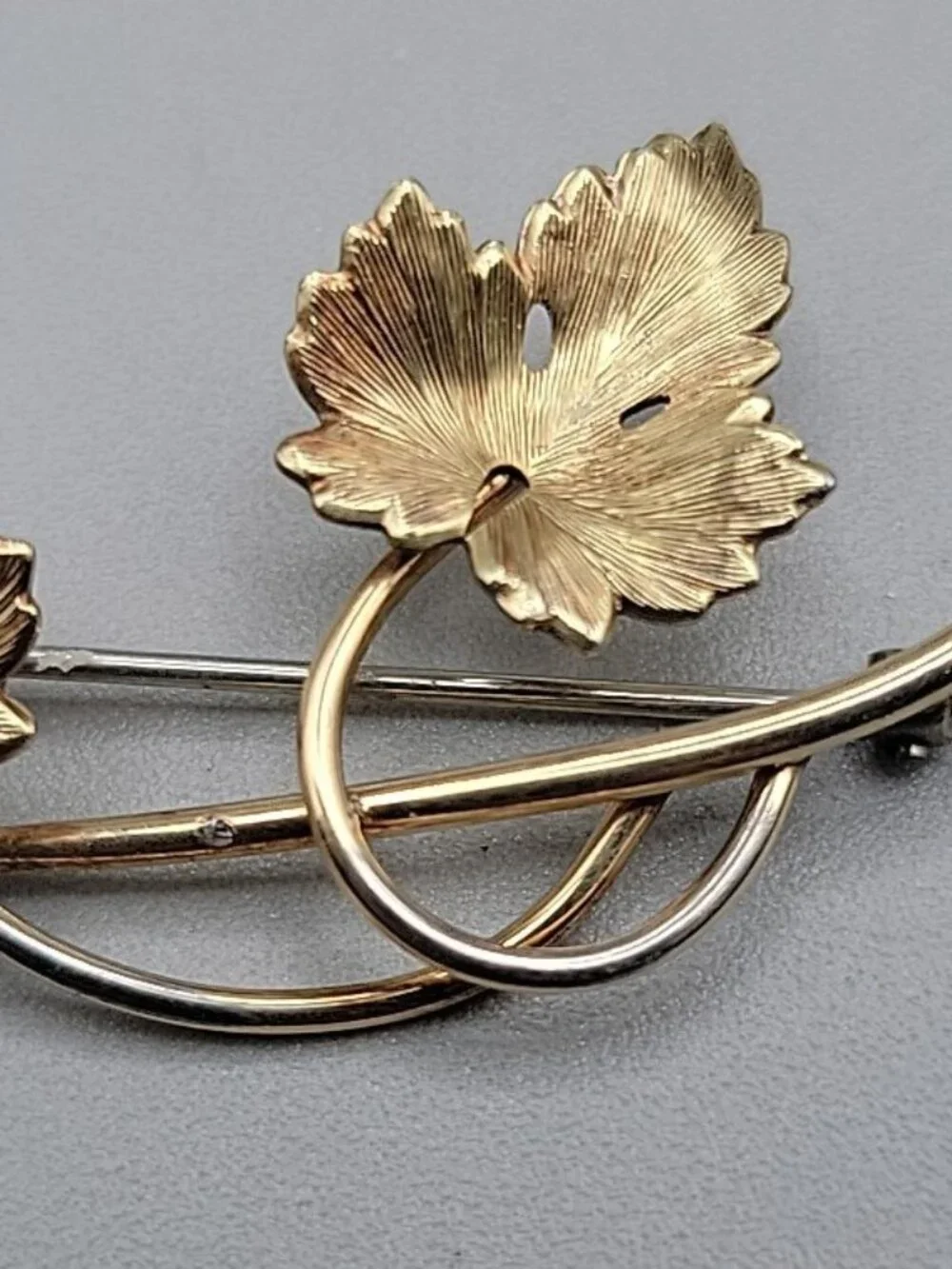 Vintage Signed Krementz 14K Gold Overlay Leaf Brooch Pin Mid Century Botanical